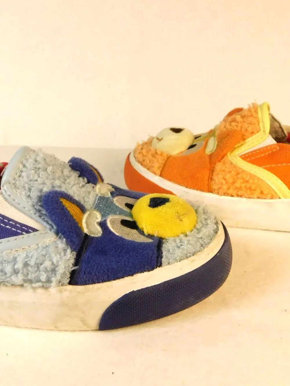 Ground-Up Bluey & Bingo Kids Toddler Size 9 Fuzzy Fleece Slip-On Sneakers